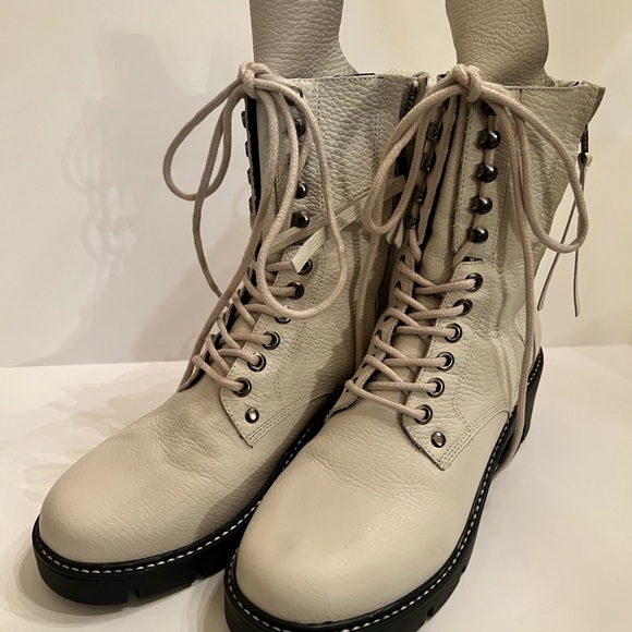 Golo WAR & PEACE COMBAT BOOT IN TAPIOCA TUMBLED CALF - Picture 3 of 9